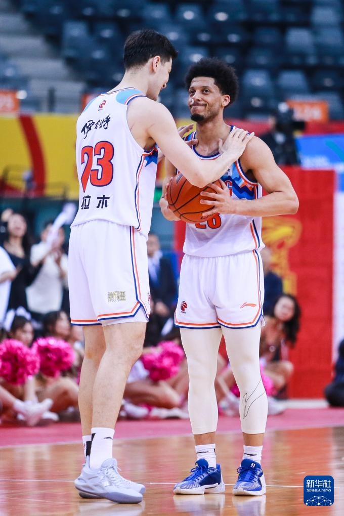 包含开拓者临危不乱,客场逆转取得胜利的词条 包含开拓者临危不乱,客场逆转取得胜利的词条