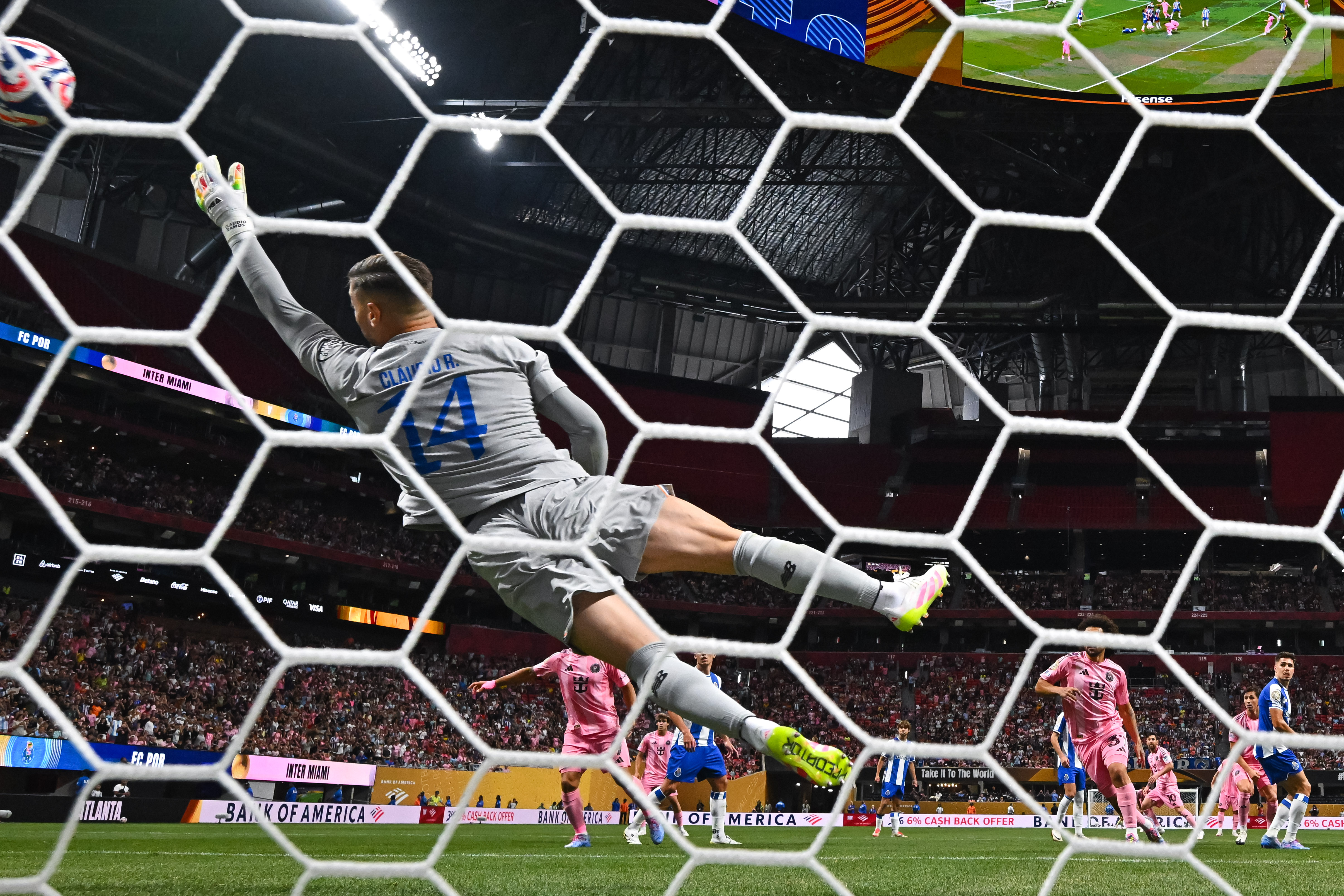 杏彩体育app下载-热刺力克波尔图，圆满晋级国际足球比赛半决赛的简单介绍