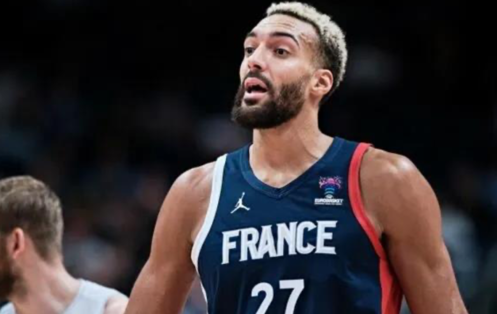 关于魔术队后场组织精准，球队战术体系逐步成熟的信息