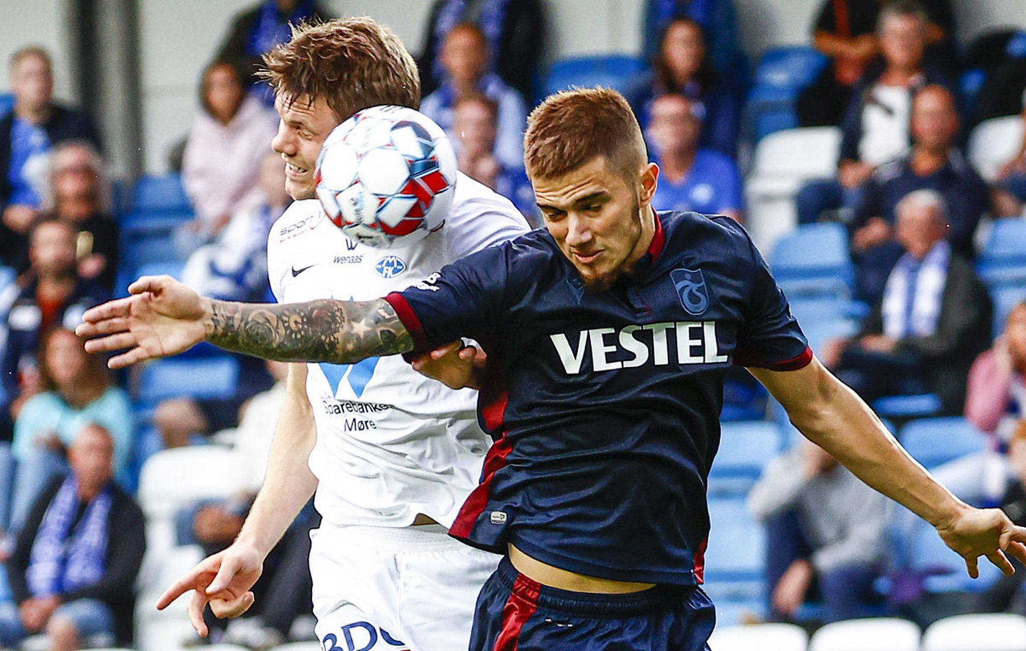 挪威队势如破竹,取得四连胜 挪威队势如破竹,取得四连胜