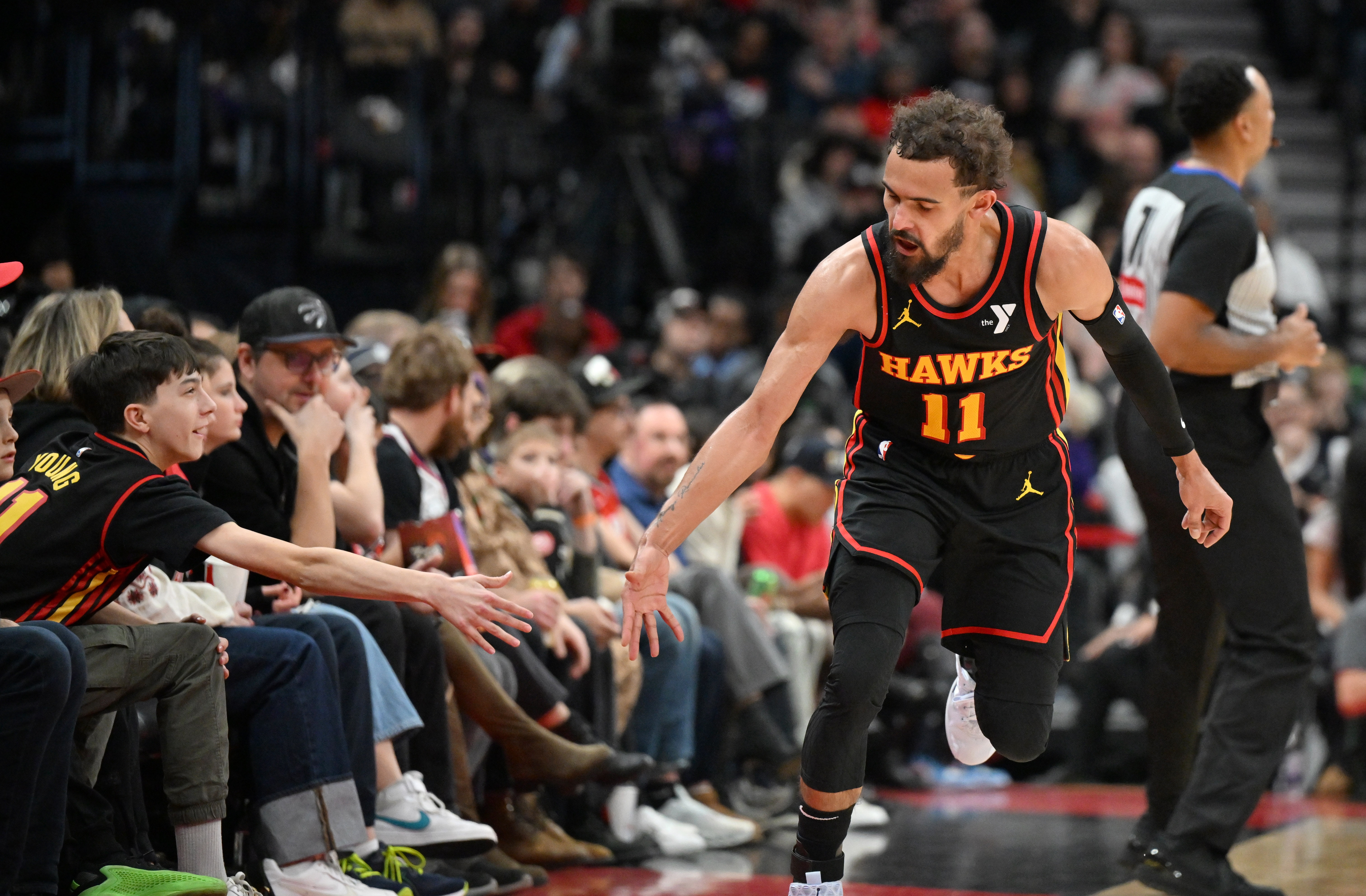 杏彩体育在线登录-老鹰胜步行者，特雷扬绝杀似魔术师