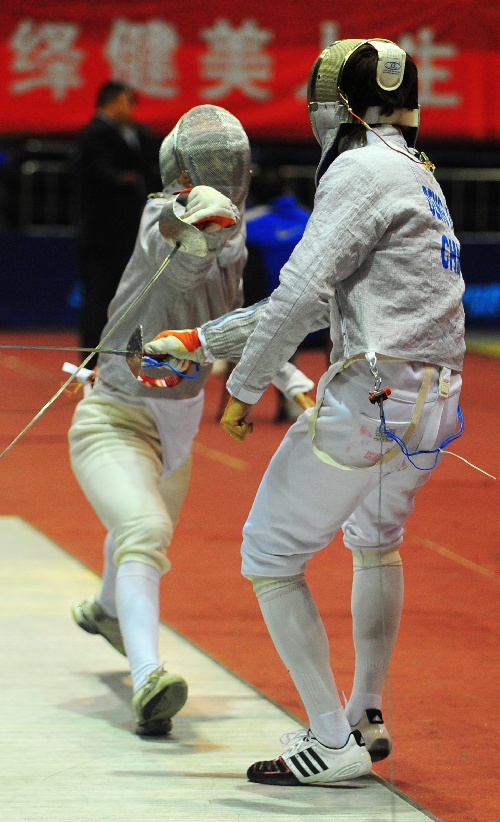 平民运动员在击剑比赛中实力夺冠,成就非凡的简单介绍 平民运动员在击剑比赛中实力夺冠,成就非凡的简单介绍