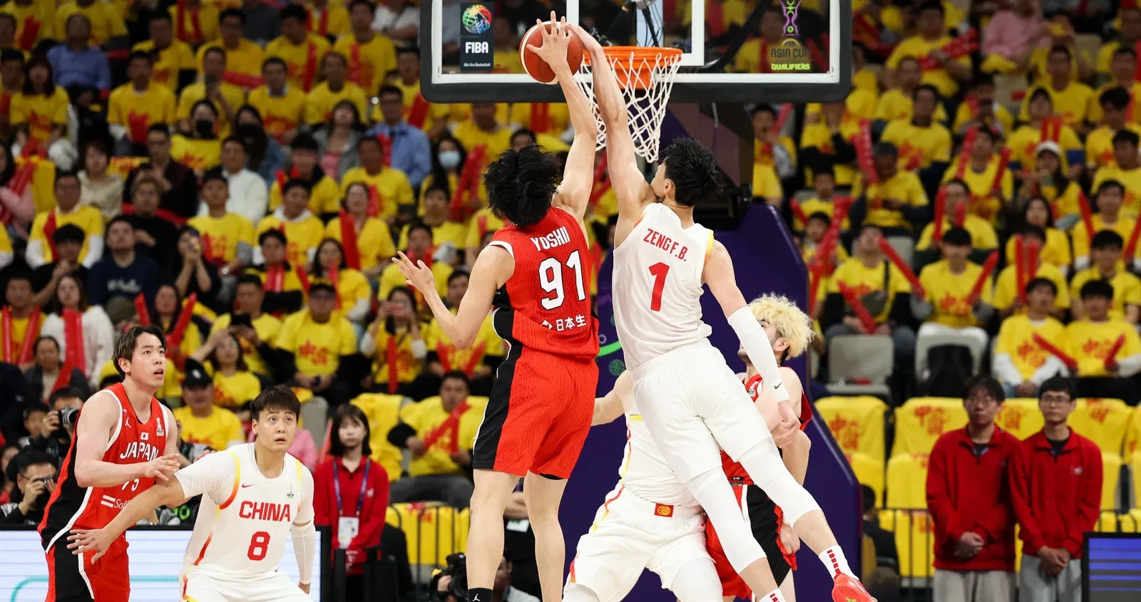 亚洲强队雄起，球场对决惊险刺激的简单介绍