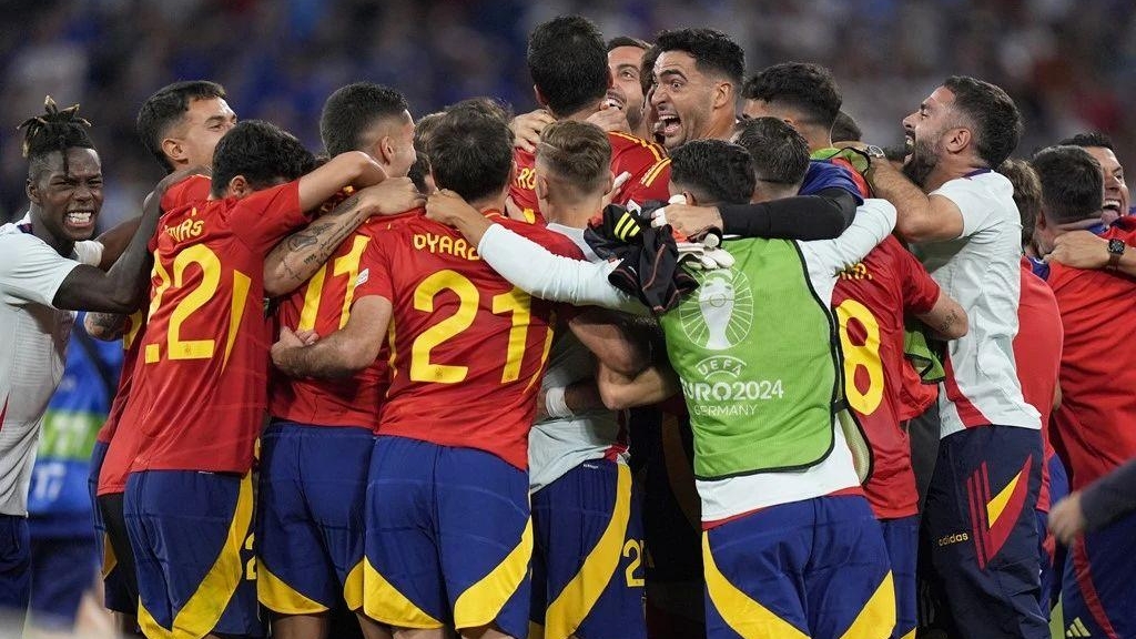 精彩的争夺在欧洲顶级足球比赛中展开