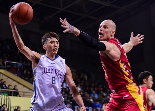 吉林队不敌江苏,全队表现稳定的简单介绍 吉林队不敌江苏,全队表现稳定的简单介绍