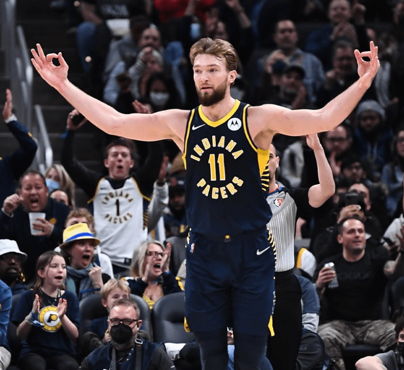 包含大逆转！球队末节爆发逆袭成功的词条