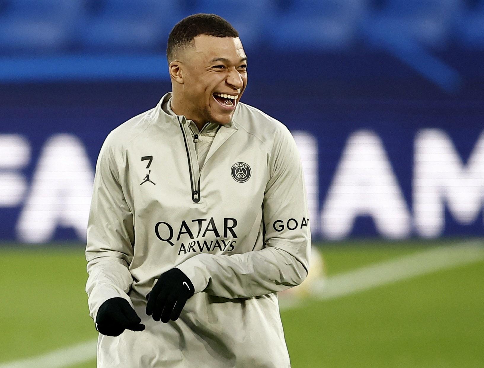 包含莱比锡红牛客场惊险逆转，取得关键胜利的词条