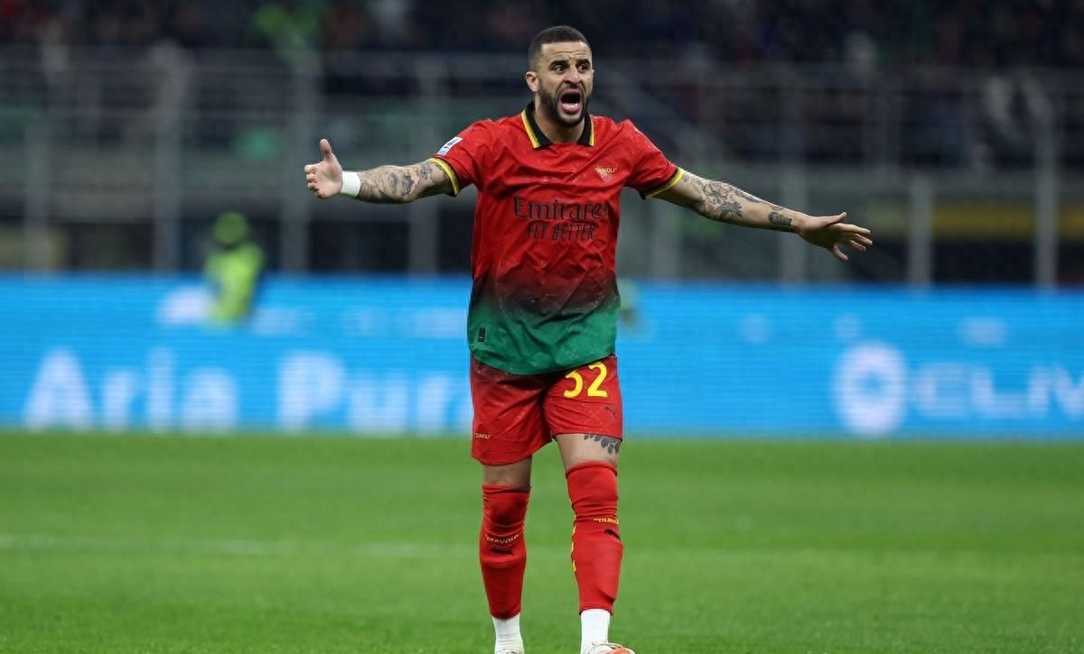 包含AC米兰压力大增，主场三连败成问题的词条